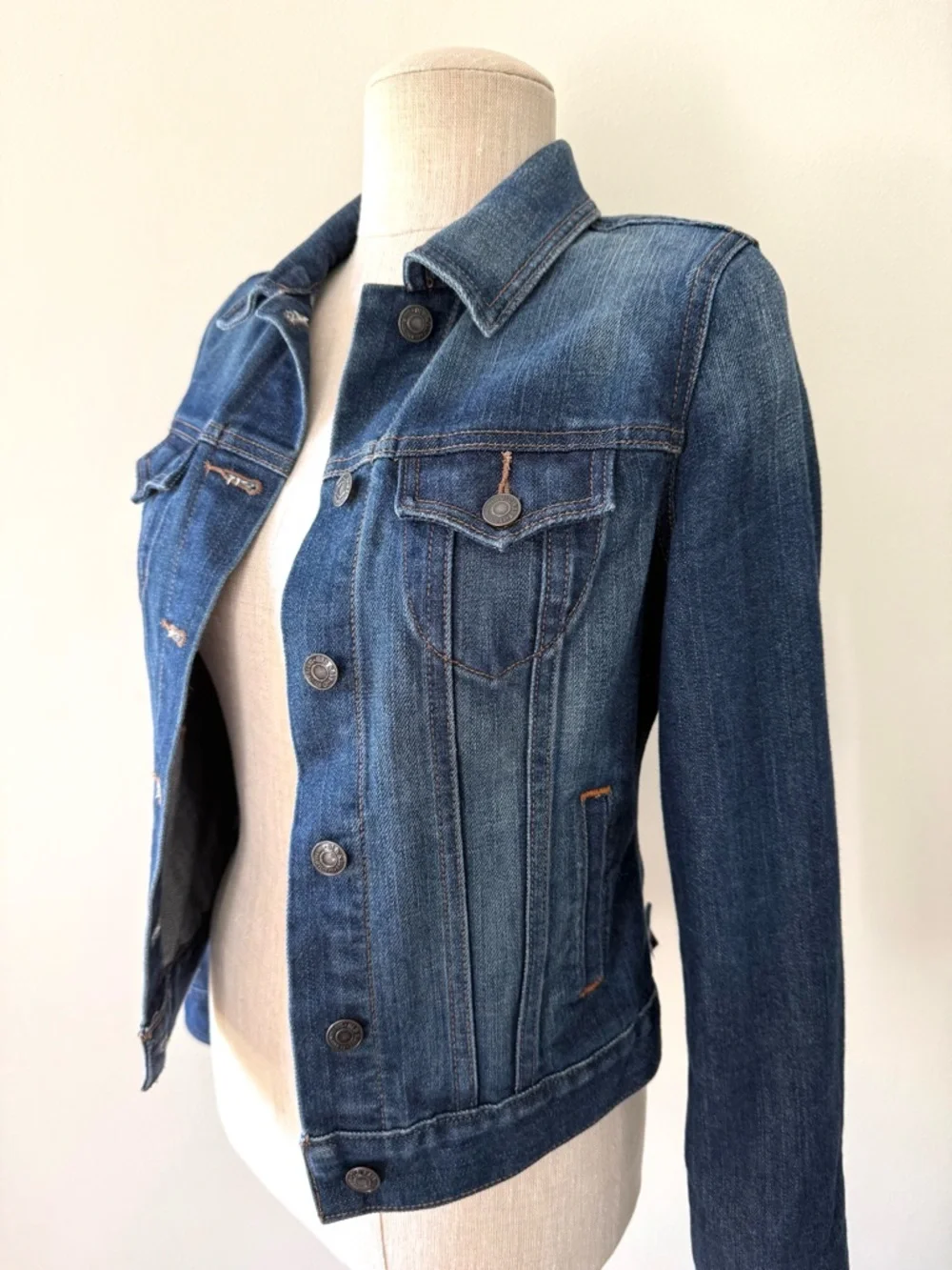 Old Navy Dark Worn Denim Trucker Jean Jacket Vintage 2012 Size S Classic - Picture 4 of 12